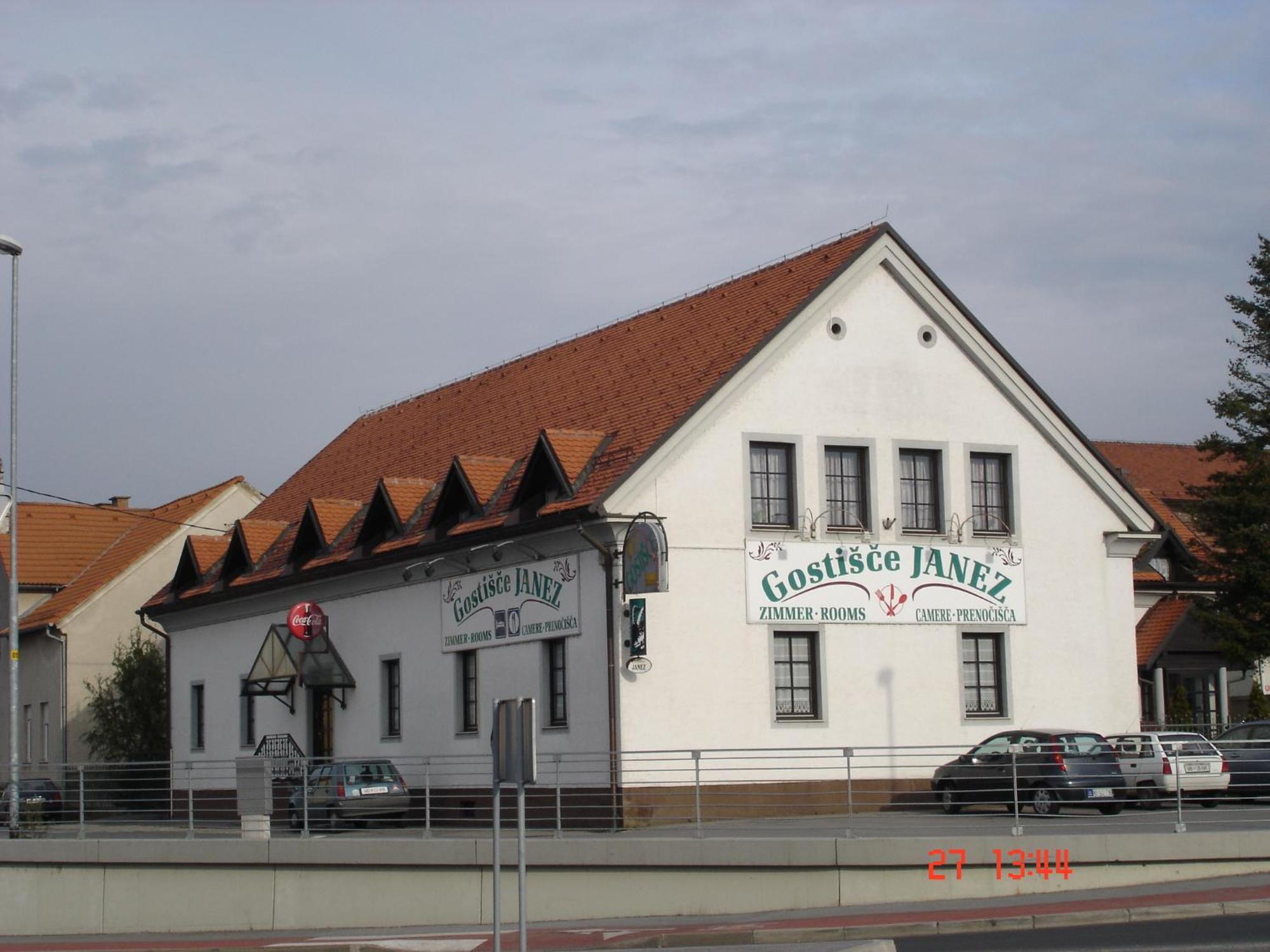 Guesthouse Janez Марибор Екстериор снимка